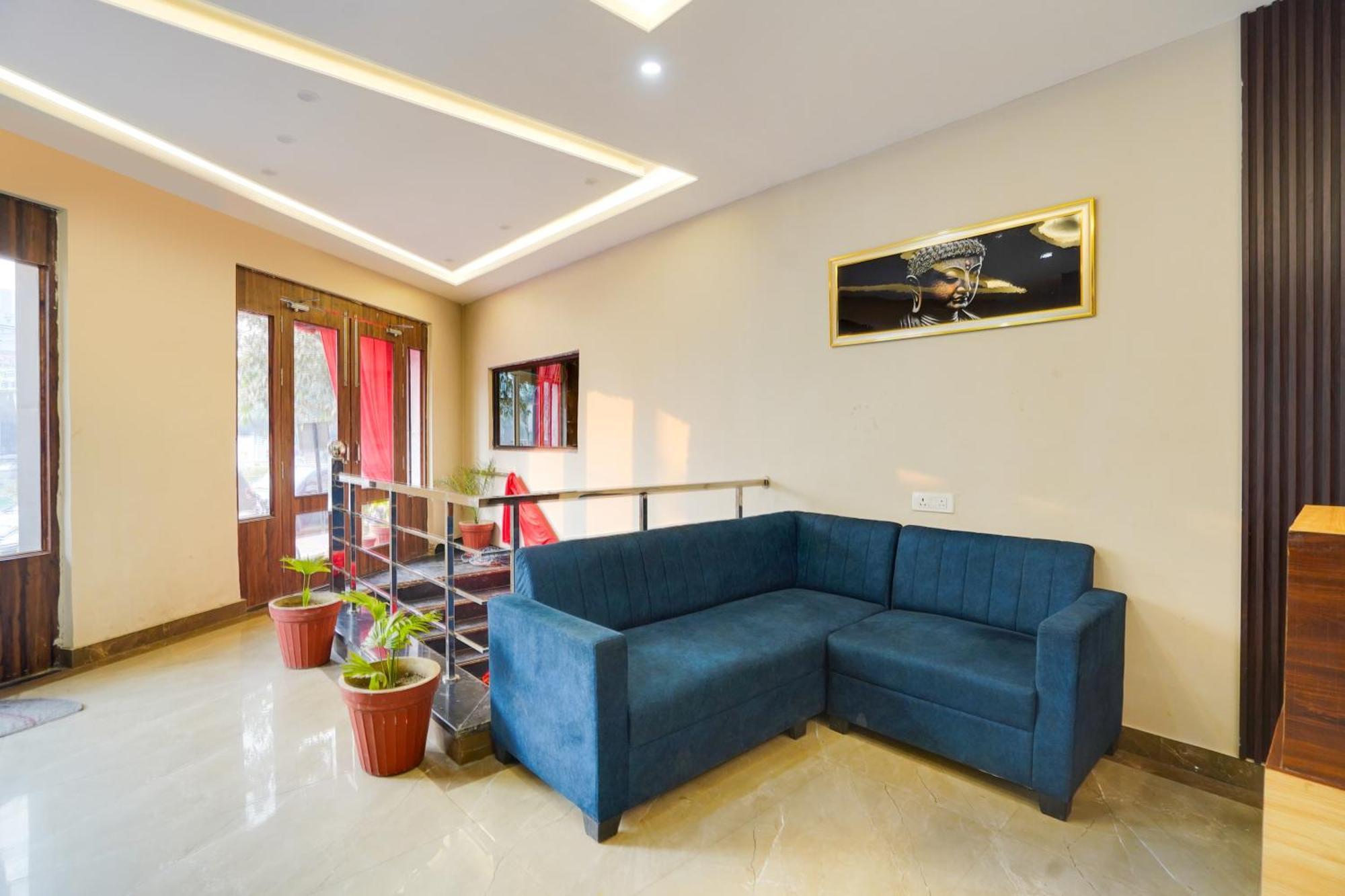 Super Townhouse The Royal Casa Hotel Ghaziabad Eksteriør billede